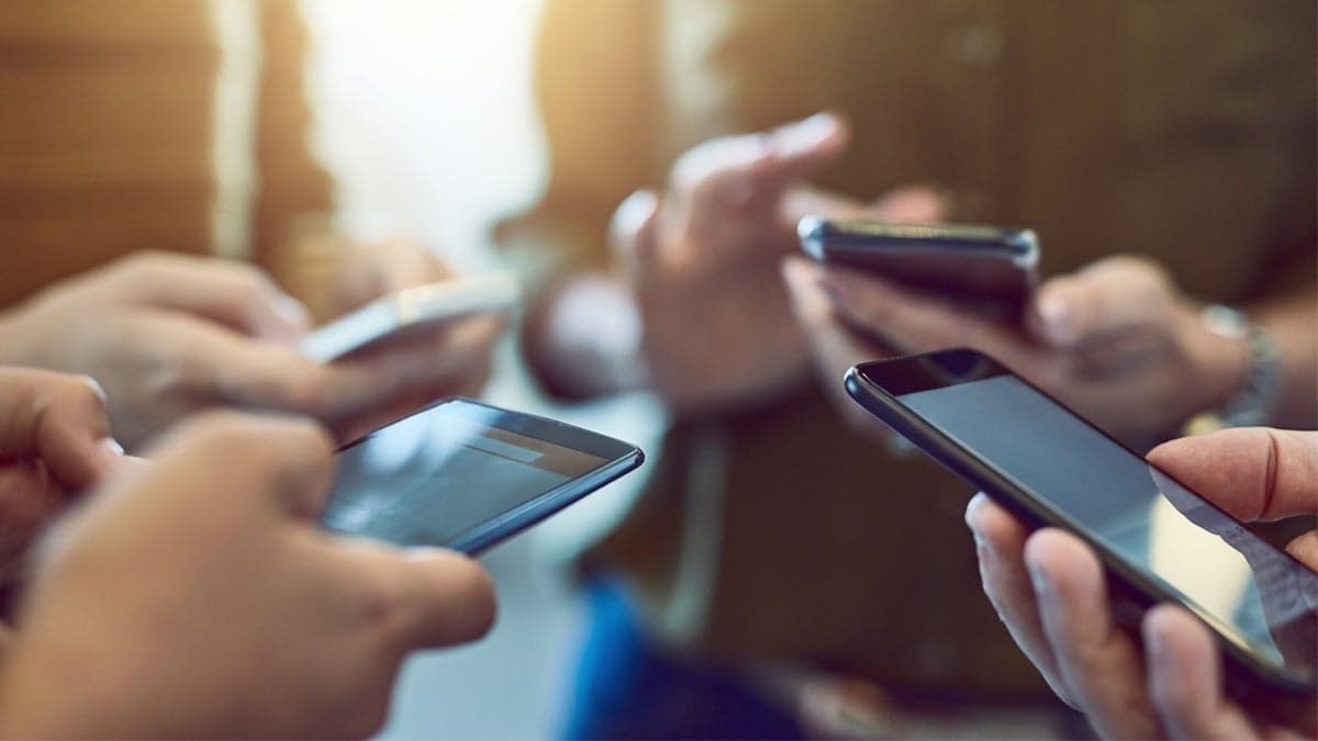 Business mobile comparison UK for Vodafone, O2, EE & More
